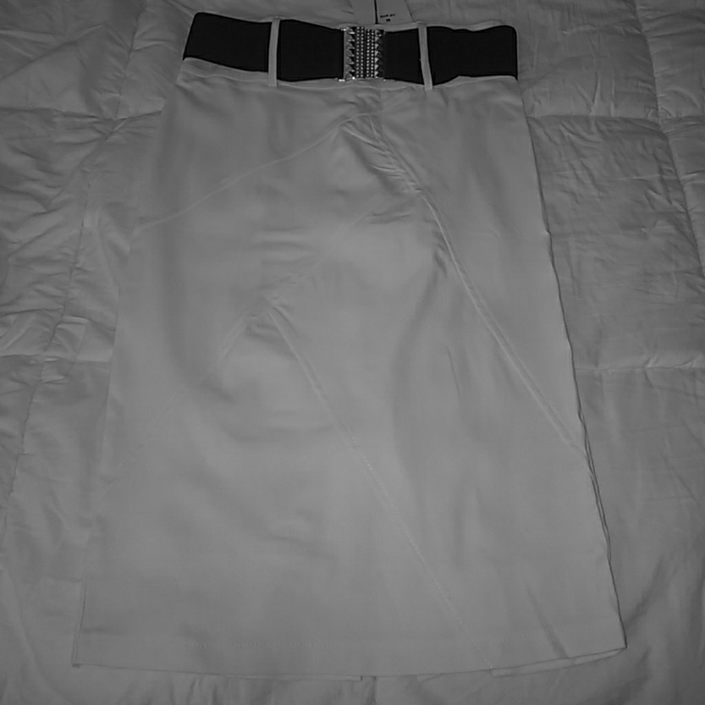 Classic White Cotton Pencil Skirt with